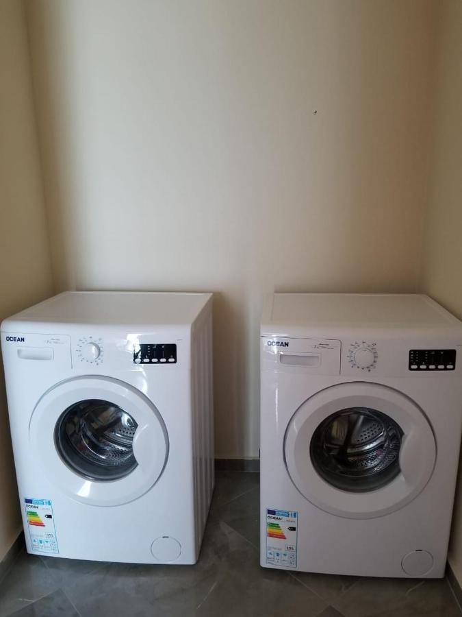 סרנדה Brothers Lr מראה חיצוני תמונה